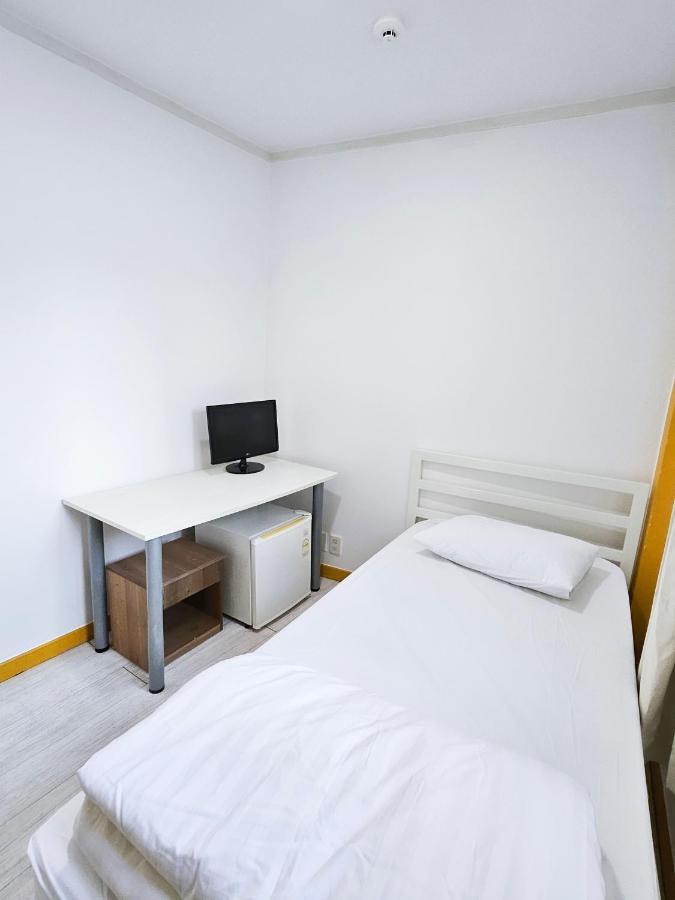 Travelers A Korea Hostel Seoul Exterior photo