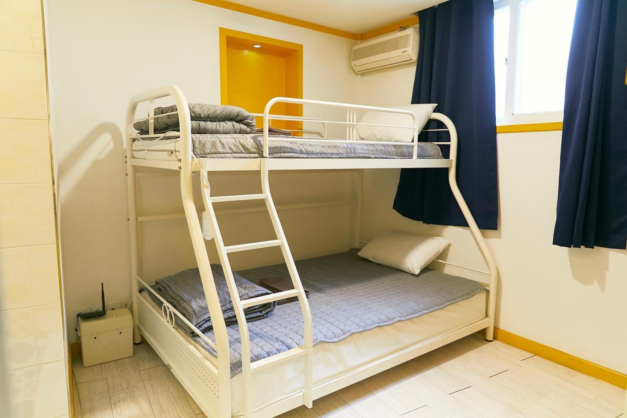 Travelers A Korea Hostel Seoul Exterior photo