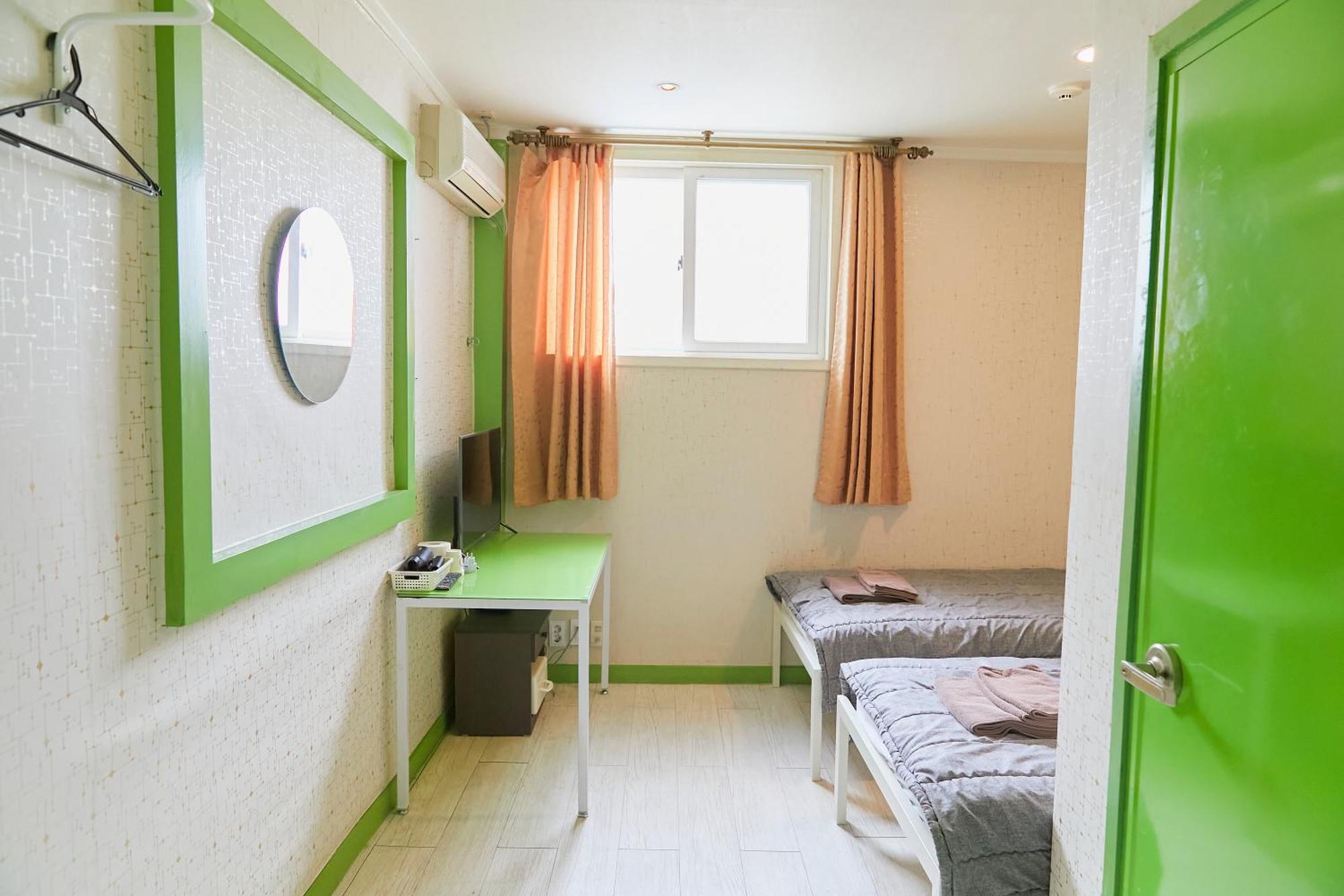 Travelers A Korea Hostel Seoul Exterior photo